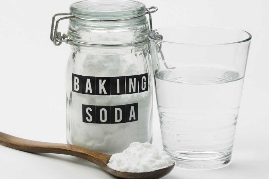 Baking soda được ứng dụng phổ biến trong vệ sinh nhờ tính kiềm