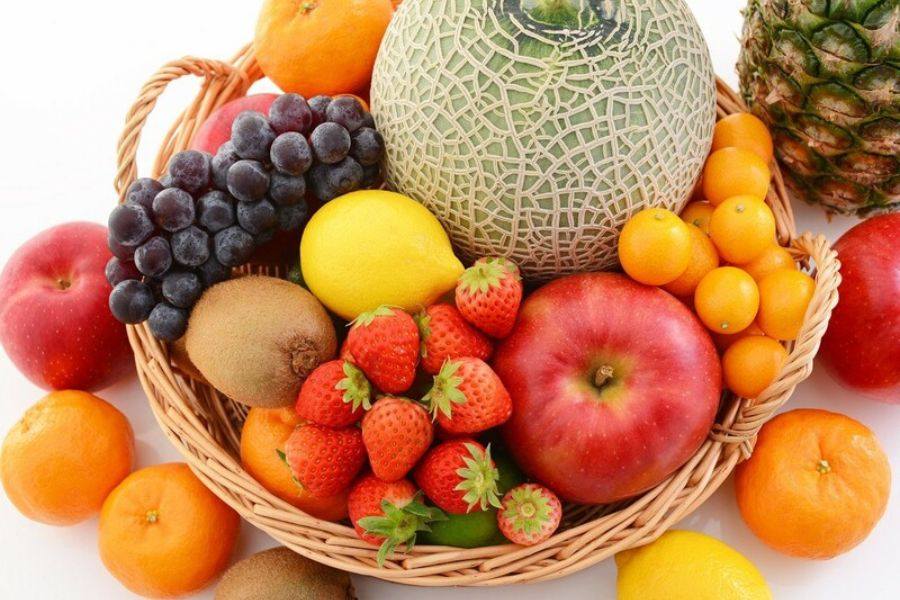 Bổ sung các loại trái cây giàu vitamin vào thực đơn ăn chay giảm cân.
