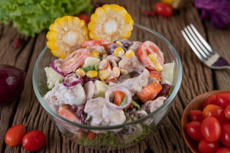 Salad cá hộp là món ăn bổ dưỡng, có thể lưu vào thực đơn ăn kiêng cho bạn.