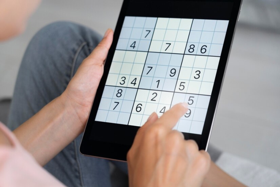 Giải Sudoku giúp người cao tuổi rèn luyện trí nhớ.