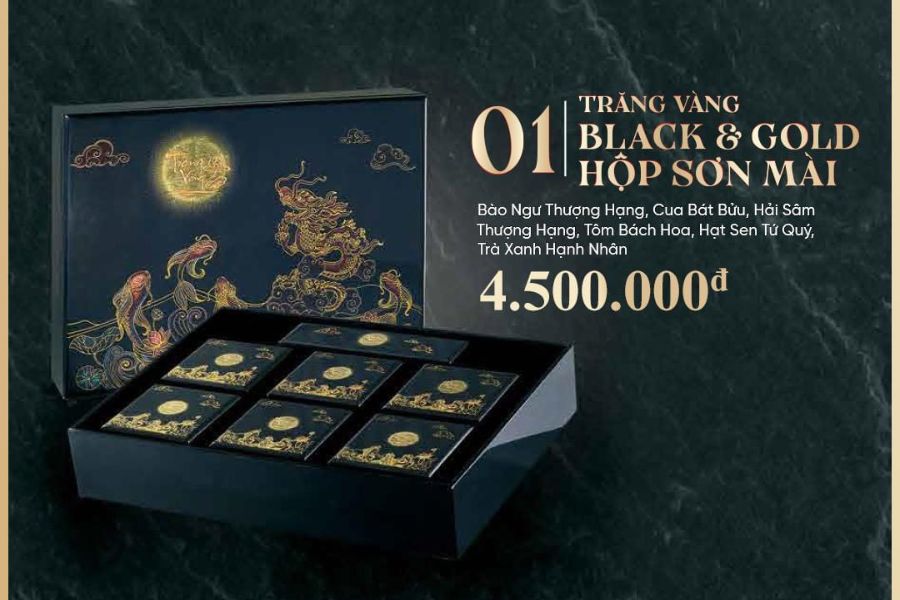 Hộp Trăng Vàng Black & Gold Kinh Đô sang trọng.